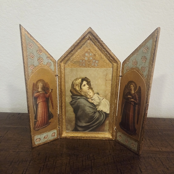 Italian Florentine Triptych Ferruzzi Print Madonna And Child Gold Gilt Wood Art